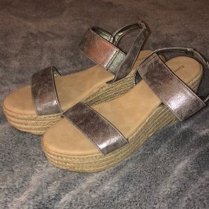 Pierre Dumas sandals